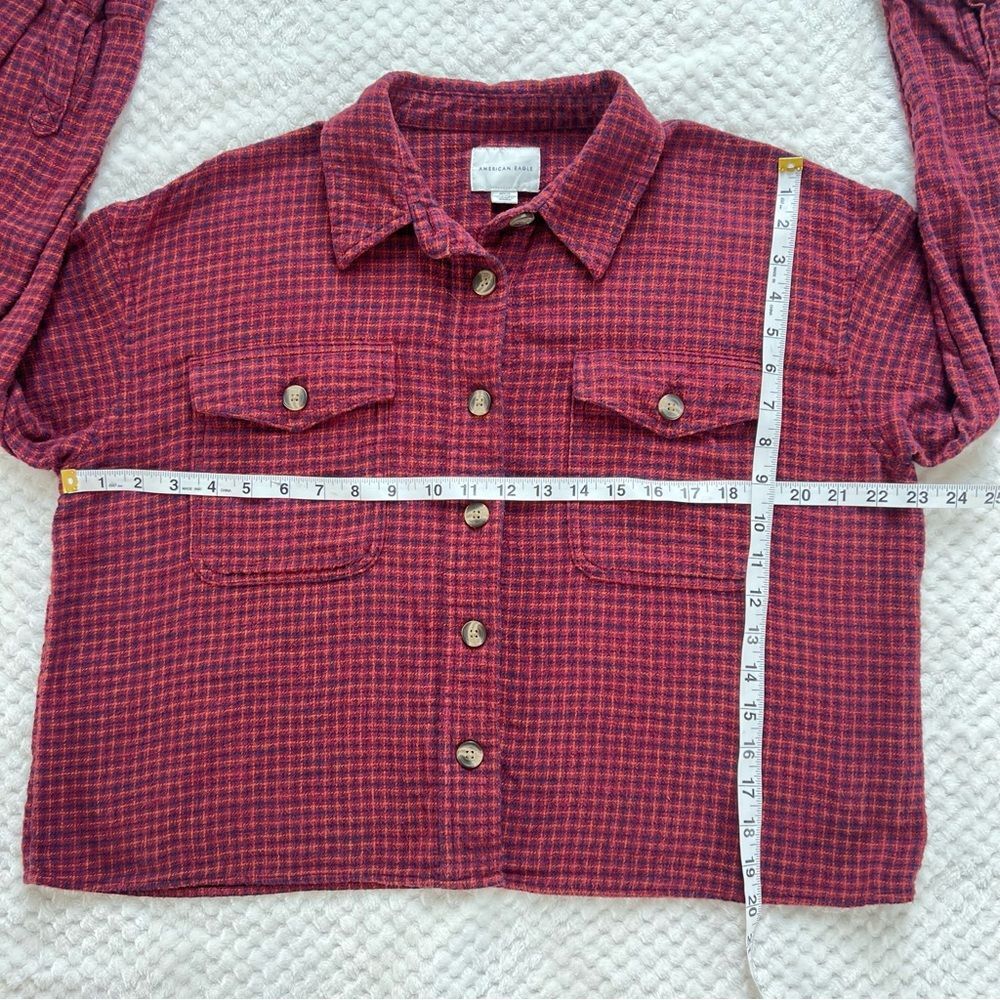 American Eagle Red Plaid Button-Up Cropped Lightweight Oversize Blouse SZ M - Picture 8 of 14